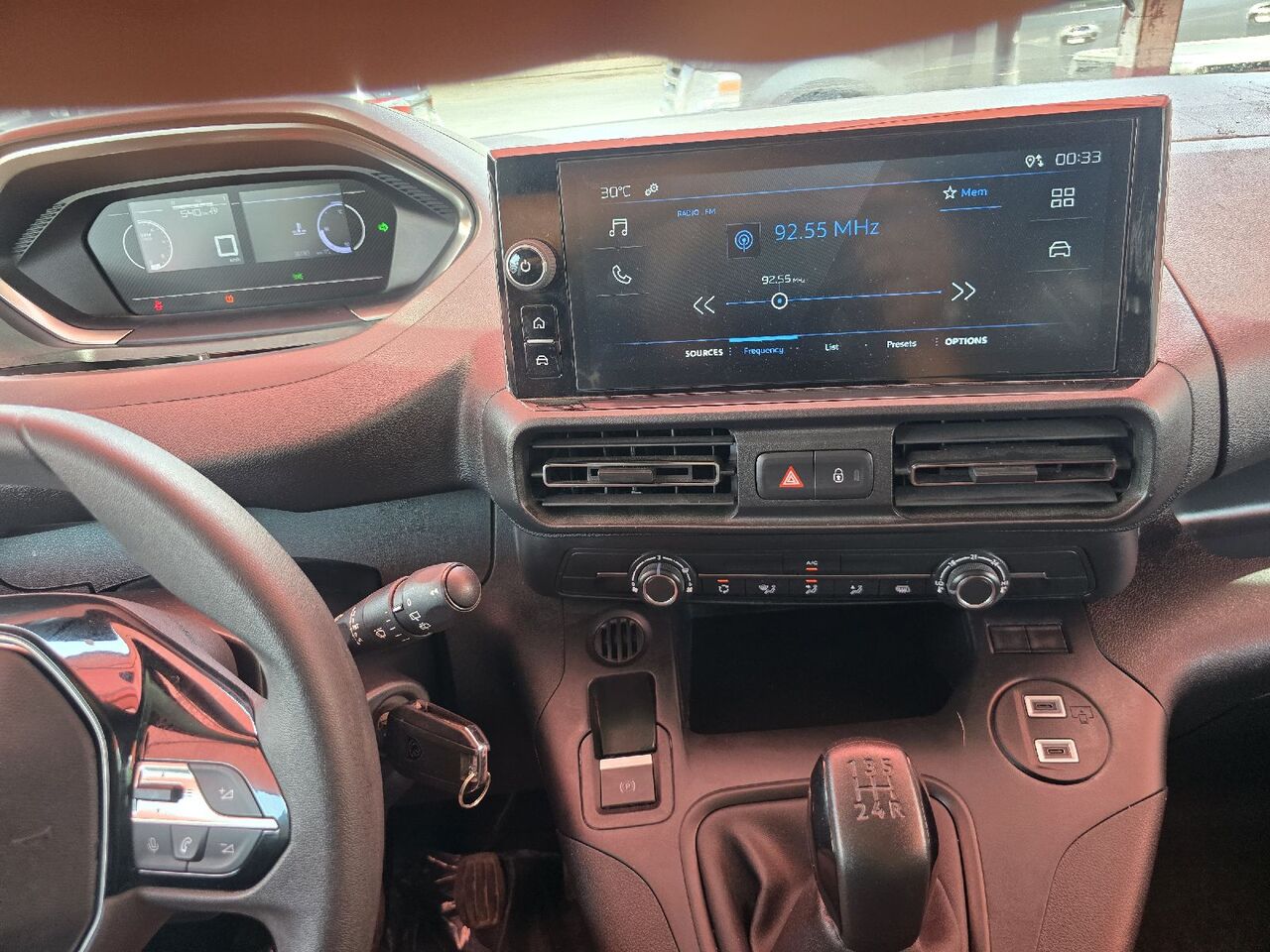 Jeddah, Vehicles, Cars & Trucks , SAR 45000,  Peugeot Partner,  2025,  Manual,  3100 KM,