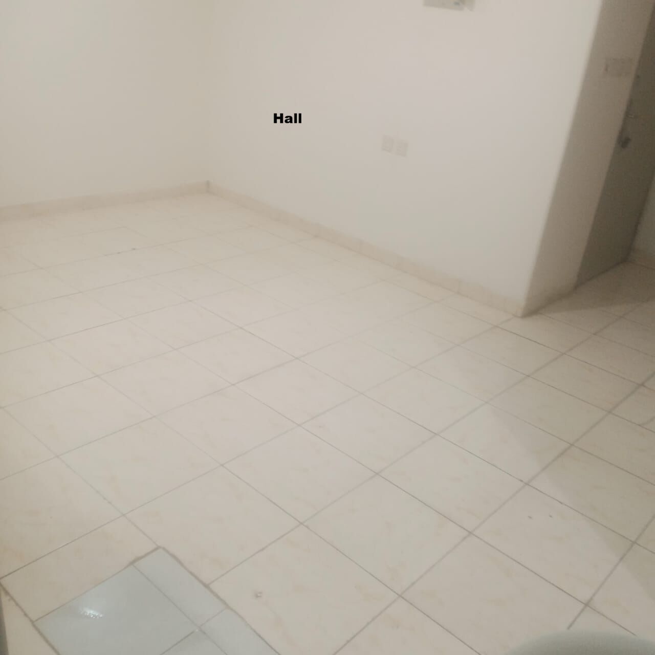 Buraidah, Rooms for Rent, SAR 820/month,  90 Sq. Meter,  Room For Bachelors  ABAILABLE (unfurnished) - 0552326128
