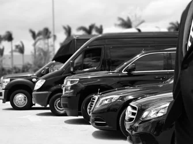 New York, Travel, Reliable Chauffeured Travel For Every Luxury Car Rental In Denver