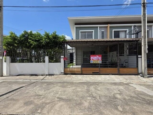 Bangkok, Real Estate For Sale, THB 2000000,  3 BR,  43 Sq. Feet,  2-storey Townhome For Sale In Mt. Life Home, Life Home, Behind The Edge Of Ban Bueng