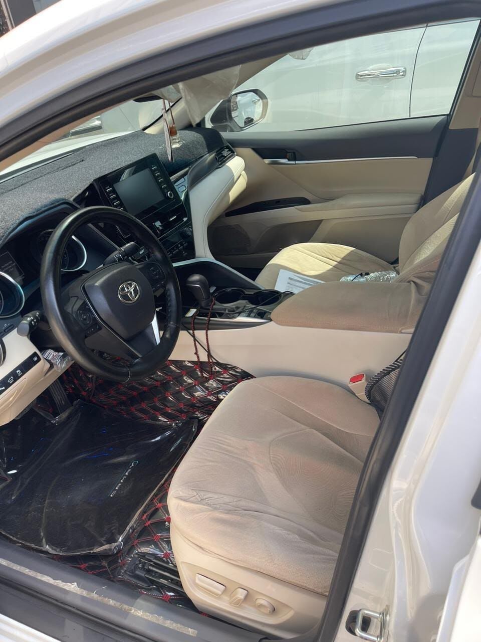 Jubail, Vehicles, Cars & Trucks , SAR 2840,  Toyota Camry Hybrid,  2023,  Automatic,  70000 KM,  +966 59 135 1949 We Are Want Give A Rental Base We Have 2840 Installment If Anyone Want Gi