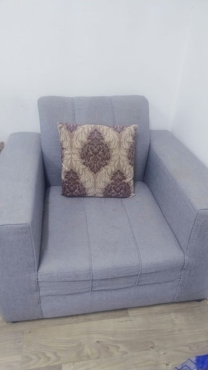 Al Malaz, Furniture, SAR 500,  7-seater Sofa Set
