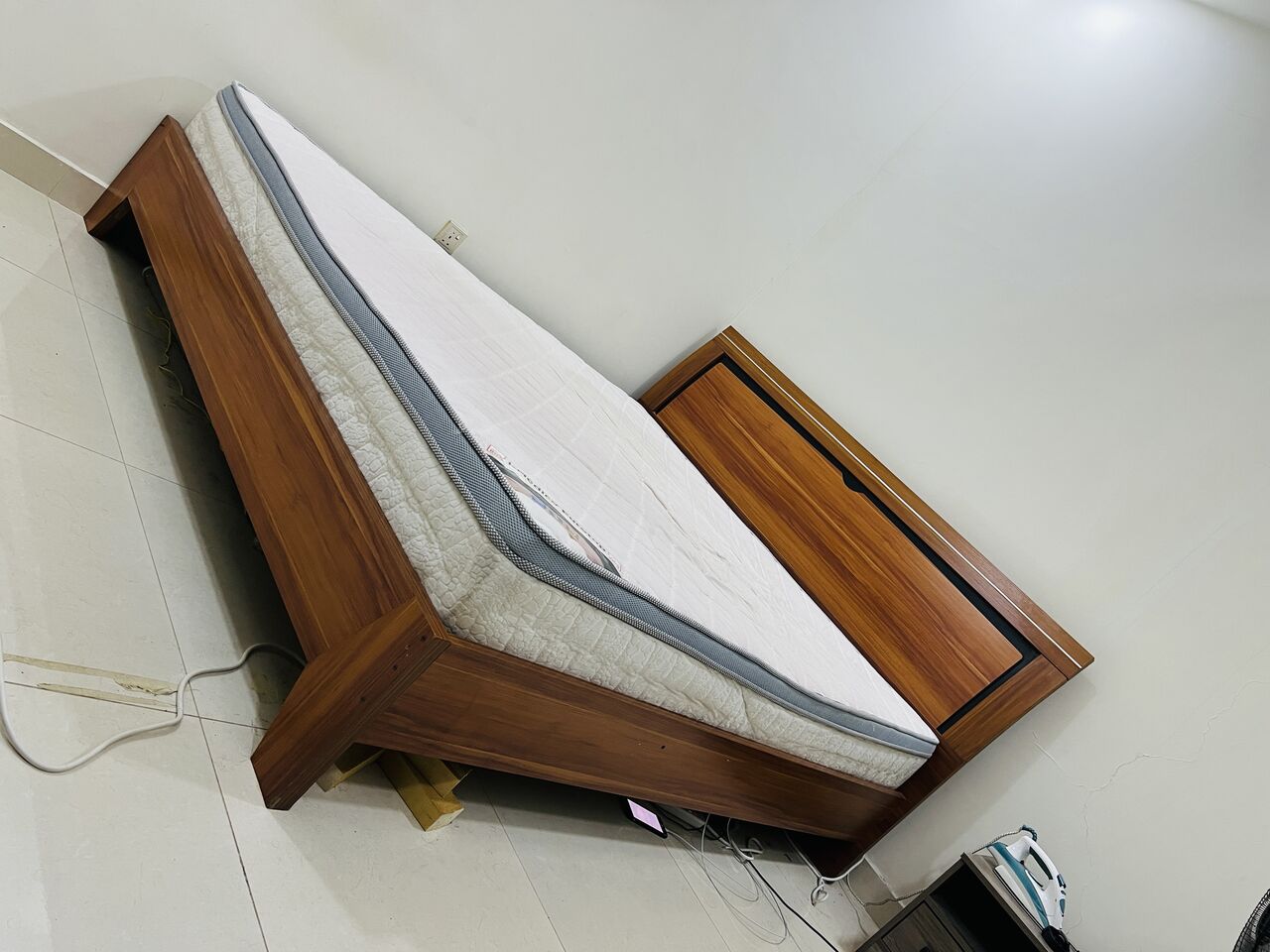Manama, Furniture, BHD 45,  King Size Bed With Mattress (180 X 200 )