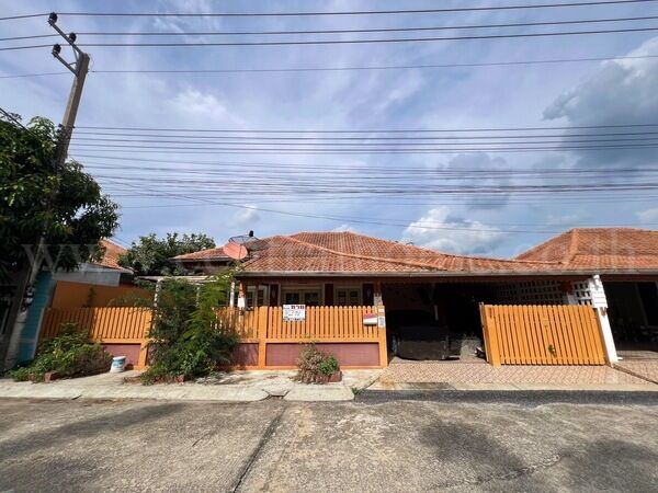 Bangkok, Real Estate For Sale, THB 1590000,  2 BR,  50 Sq. Feet,  บ้านเดี่ยว หมู่บ้าน เสนากรีนวิลล์ 