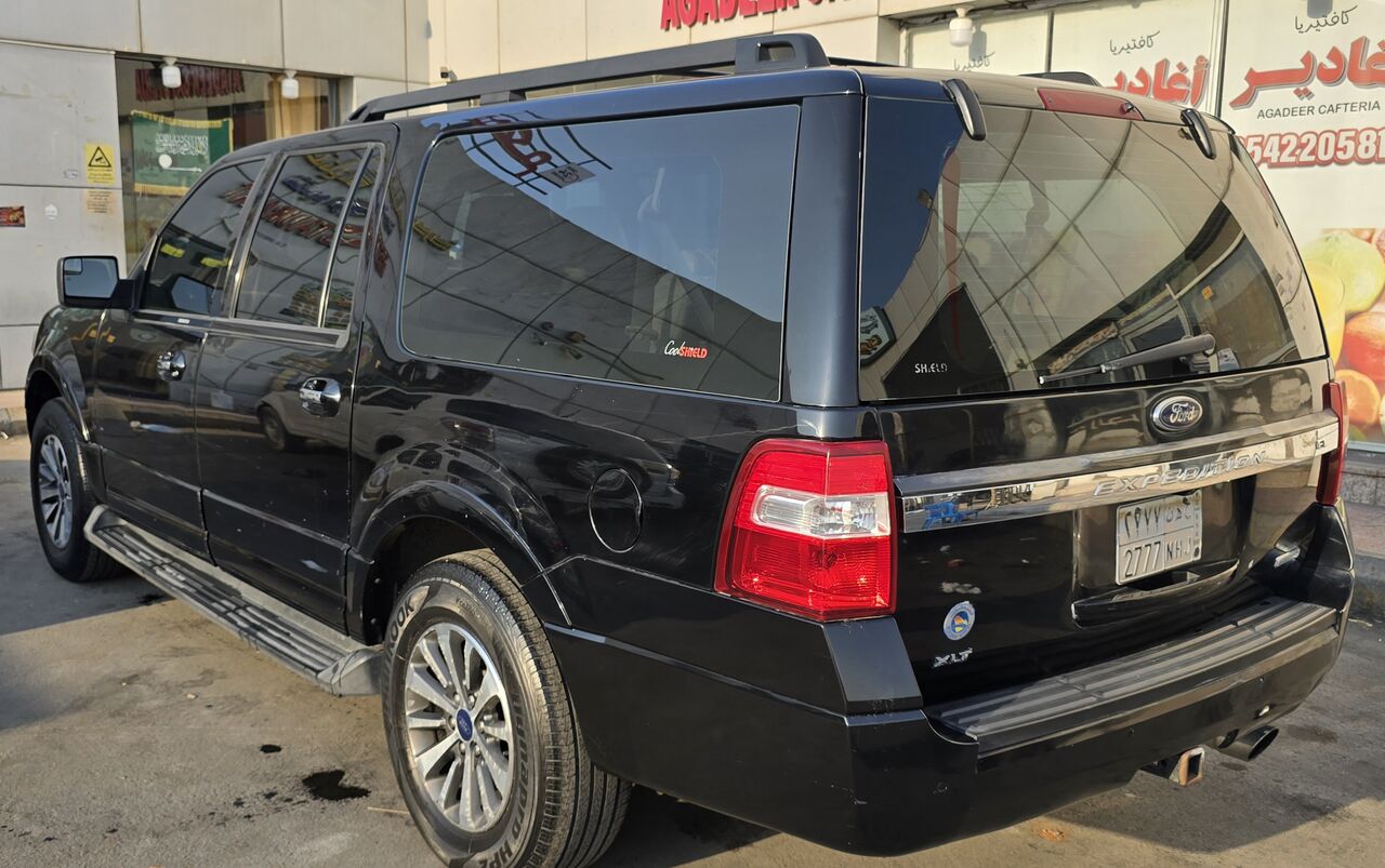 Al Khobar Al Shamalia, Vehicles, Cars & Trucks , SAR 58000,  Ford Expedition XLT,  2016,  Automatic,  261500 KM,   4x2 Black Full Option