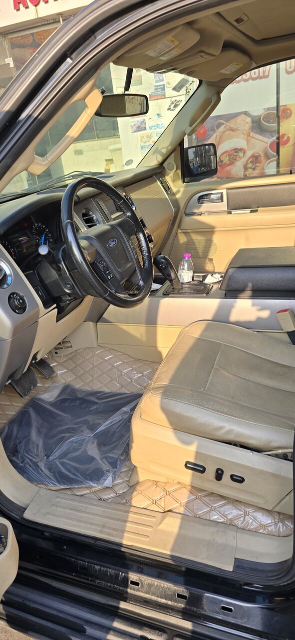 Al Khobar Al Shamalia, Vehicles, Cars & Trucks , SAR 58000,  Ford Expedition XLT,  2016,  Automatic,  261500 KM,   4x2 Black Full Option