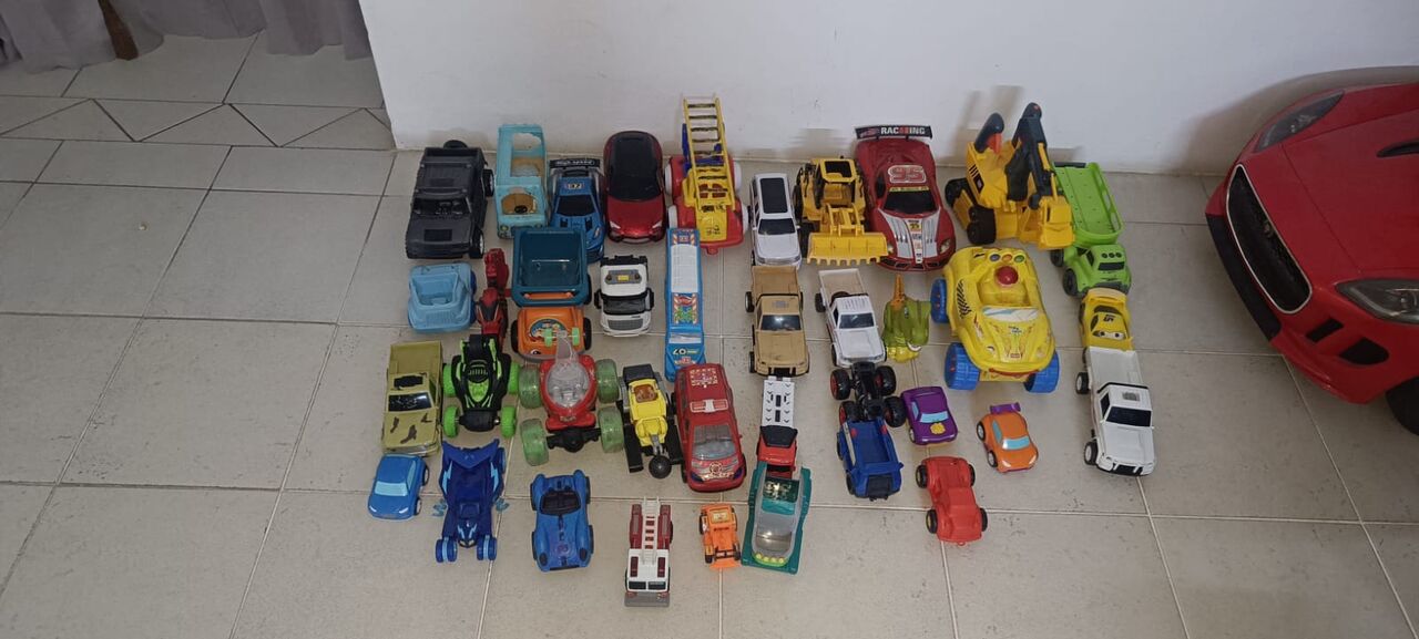 Umm Al Hassam, Baby & Kid Stuff, BHD 10,  40 Toy Cars Big To Medium Sized For 10bd Only
