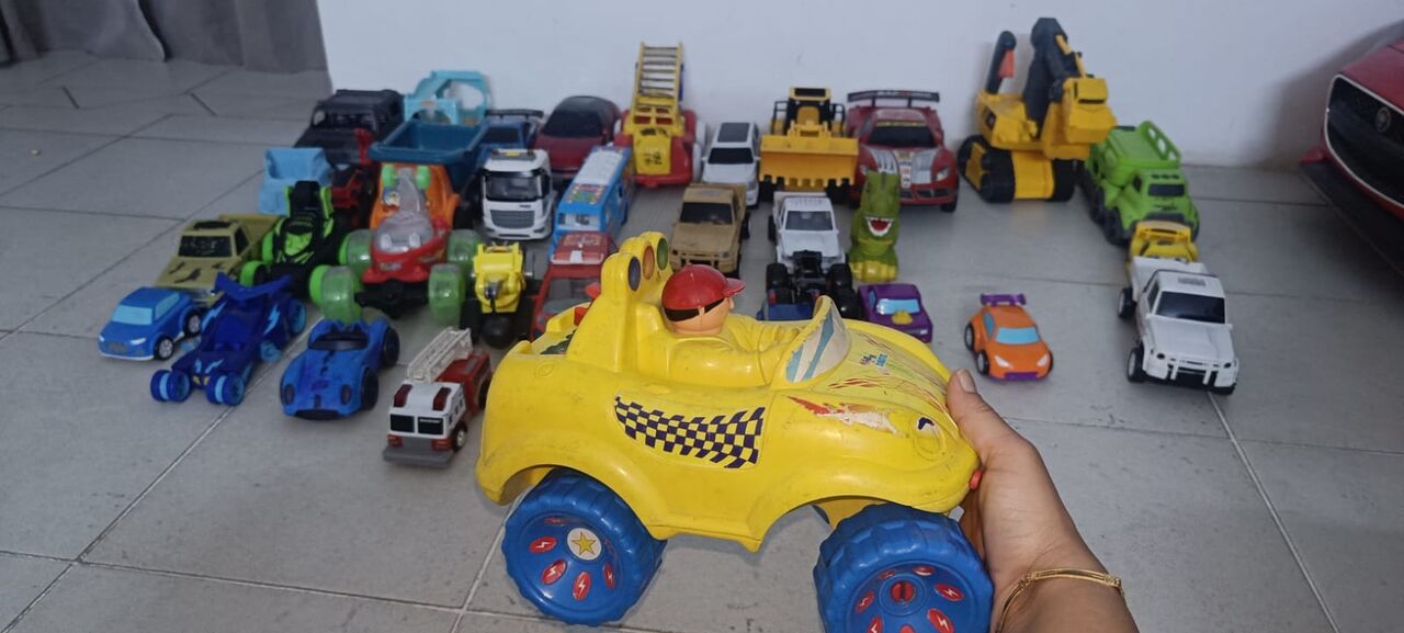 Umm Al Hassam, Baby & Kid Stuff, BHD 10,  40 Toy Cars Big To Medium Sized For 10bd Only