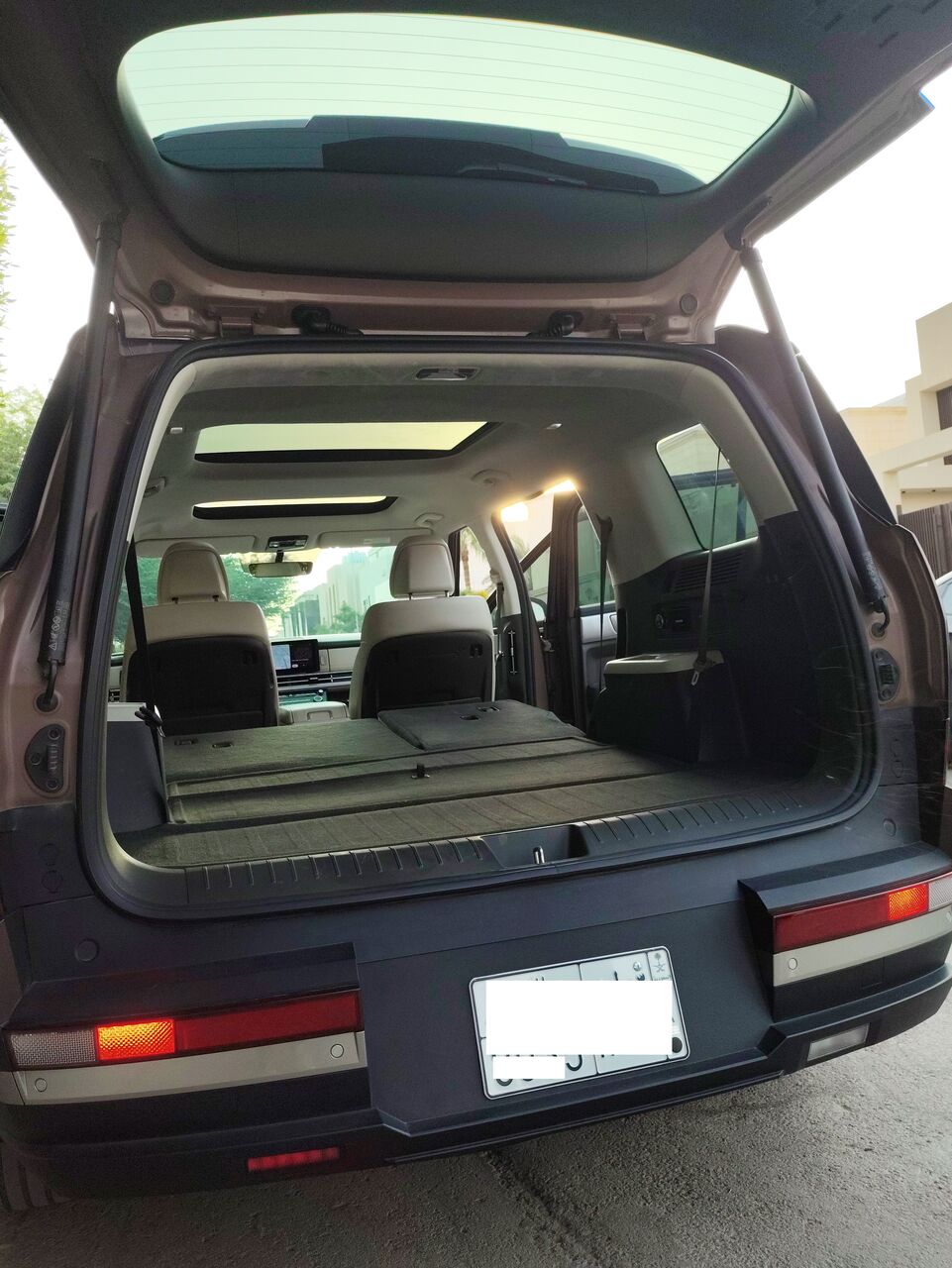 Riyadh, Vehicles, Cars & Trucks , SAR 120000,  Hyundai Santafe Comfort,  2024,  Automatic,  23000 KM,  Hyundai Santafe  (like New)120,000 Cash Or 2000/Month Lease