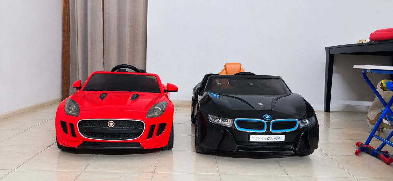 Umm Al Hassam, Toys & Games, BHD 15,  15bd Big Toddler Ride In Car Jaguar And BMW 25BD Both