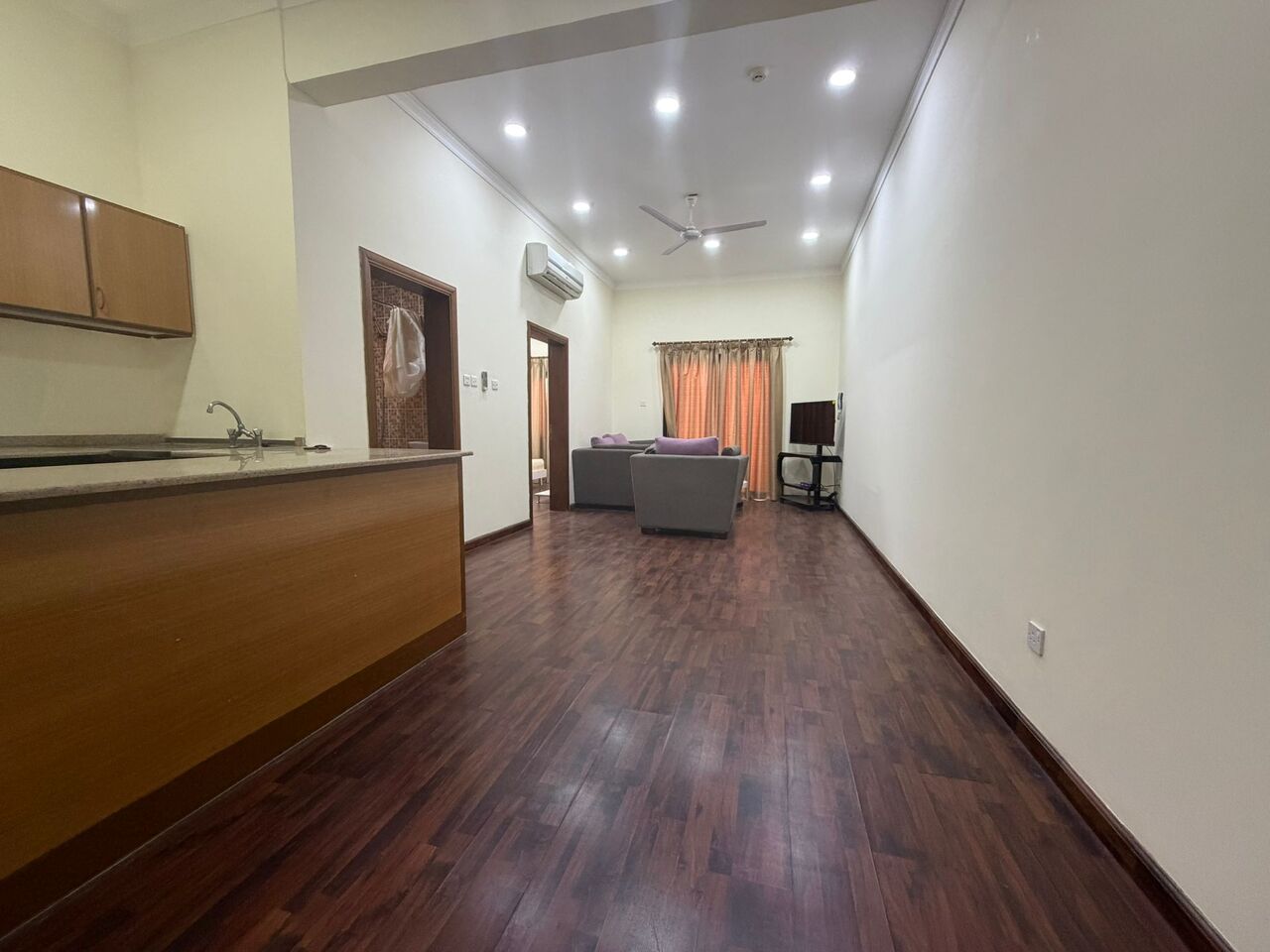 Adliya, Apartments, Flats, Houses & Villas, BHD 270/month,  Furnished,  1 BR,  Apartment For Rent In Adliya