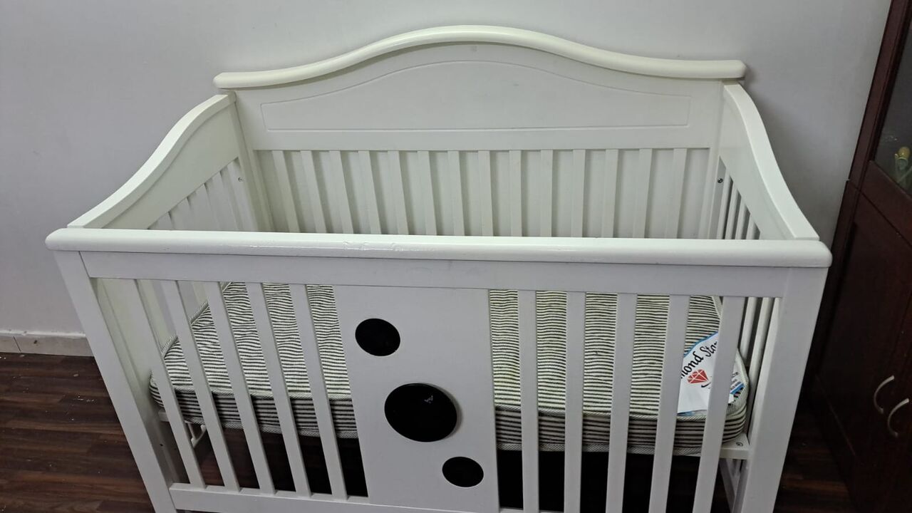 Ghirnatah, Furniture, SAR 375,  Giggles Wooden Baby Cot + Diamond Star Mattress