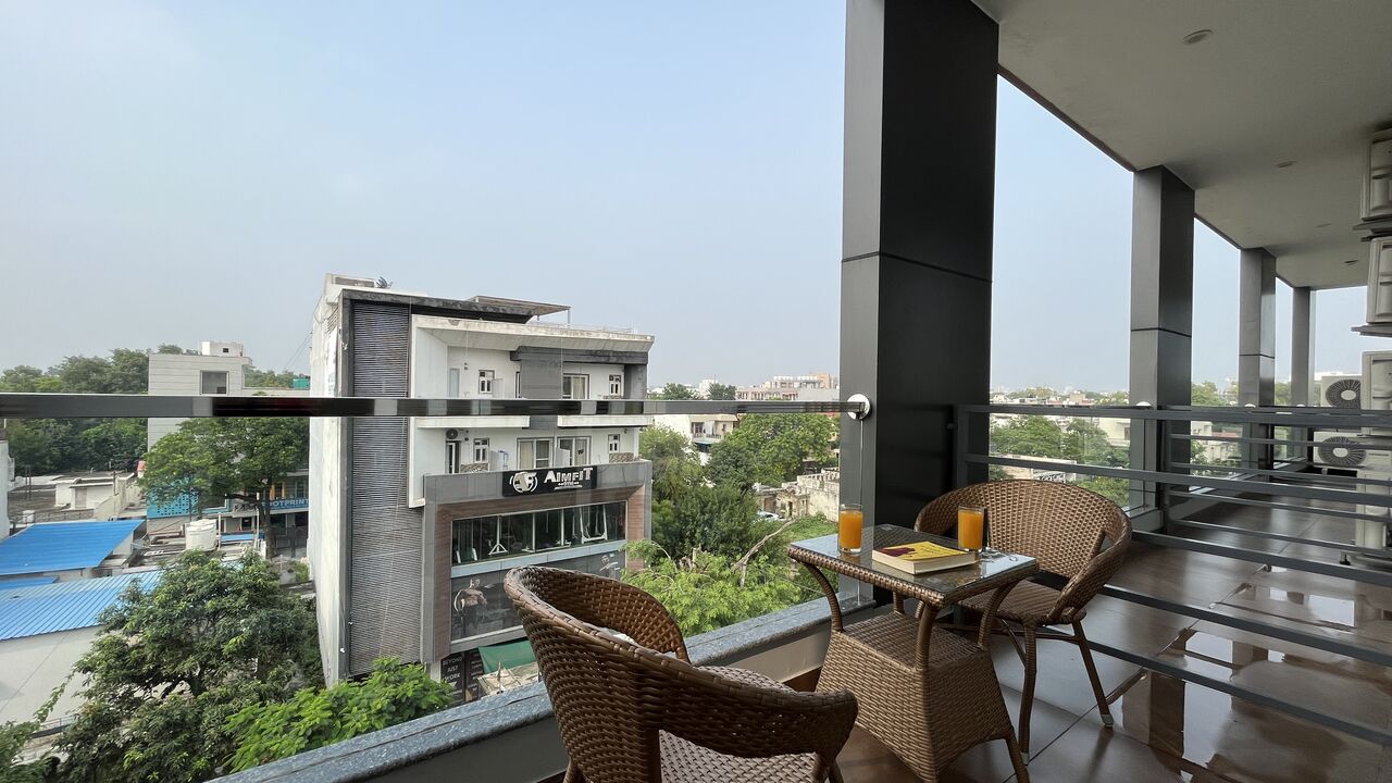 Gurgaon, Apartments, Flats, Houses & Villas, INR 4200/day,  Furnished,  1 BR,  550 Sq. Feet,  ZEN Suites Luxe Collection