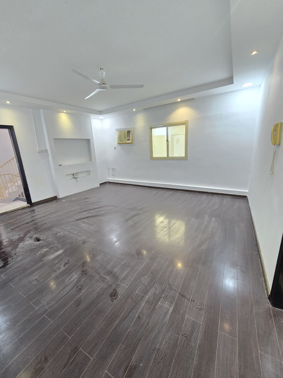 Muharraq, Apartments, Flats, Houses & Villas, BHD 160,  3 BR,  Flat With AC For Rent In Mhurraq