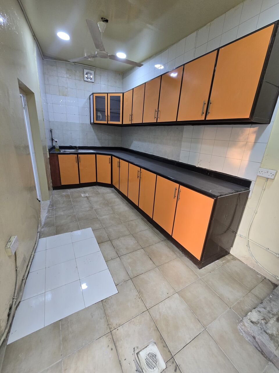 Muharraq, Apartments, Flats, Houses & Villas, BHD 160,  3 BR,  Flat With AC For Rent In Mhurraq