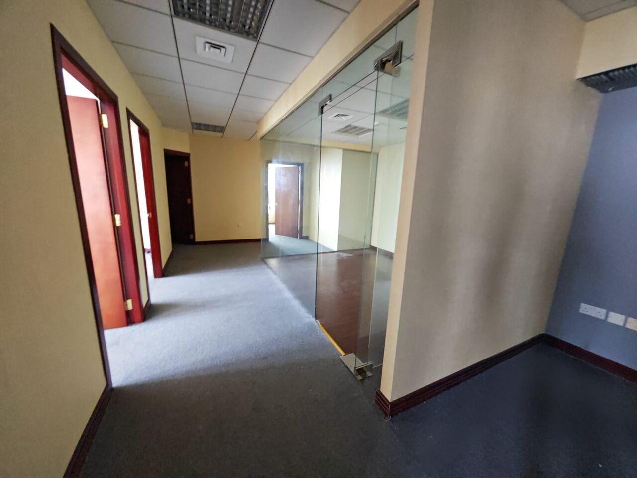 Dubai, Offices, AED 130000,  1130 Sq. Feet,  Fitted 1,130 Sq Ft Office For Rent In Riggat Al Buteen