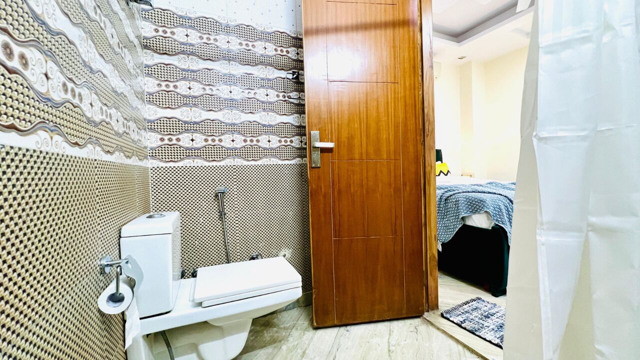 Rohini, Apartments, Flats, Houses & Villas, INR 12499/day,  3 BR,  1800 Sq. Feet,  Classified Ad