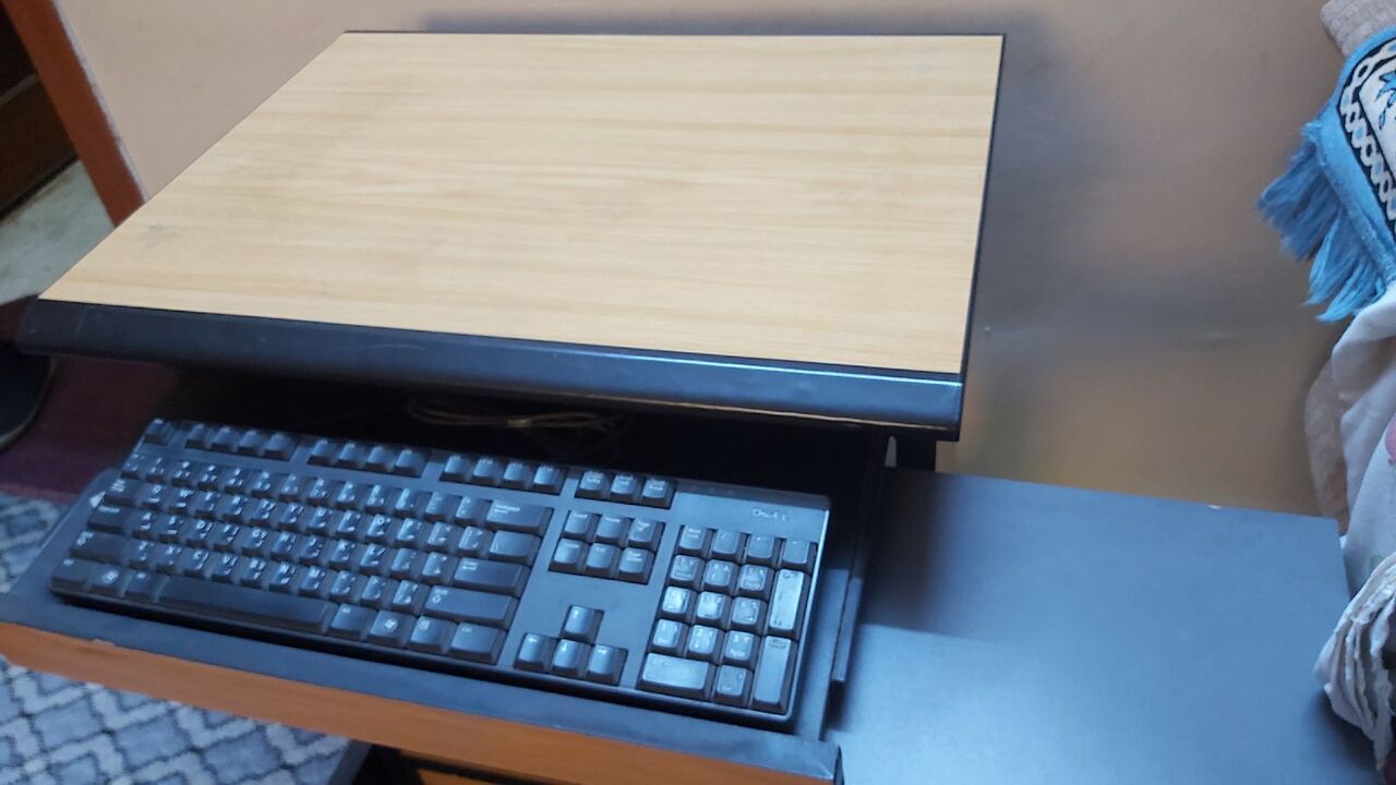Jeddah, Computers, SAR 75,  Computer Table For SALE