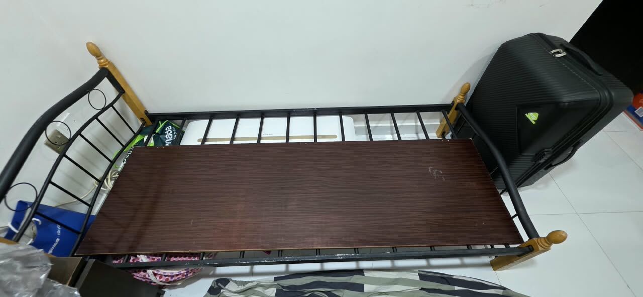 Umm Al Hassam, Furniture, BHD 15,  Metal And Wooden Bed