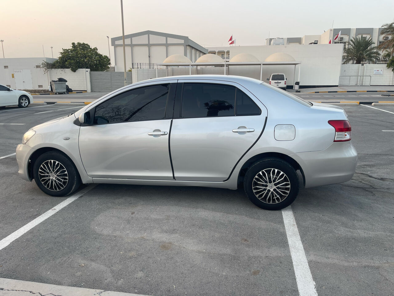 Manama, Vehicles, Cars & Trucks , BHD 1500,  Toyota Yaris,  2011,  Automatic,  289000 KM,    Model For URGENT Sale