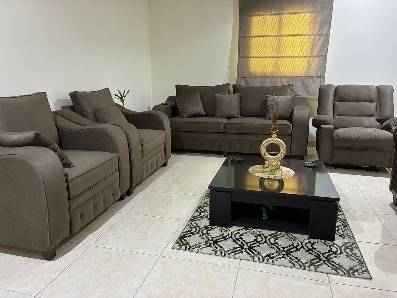 Dammam, Furniture, SAR 1,  Sofa Set With Recliner