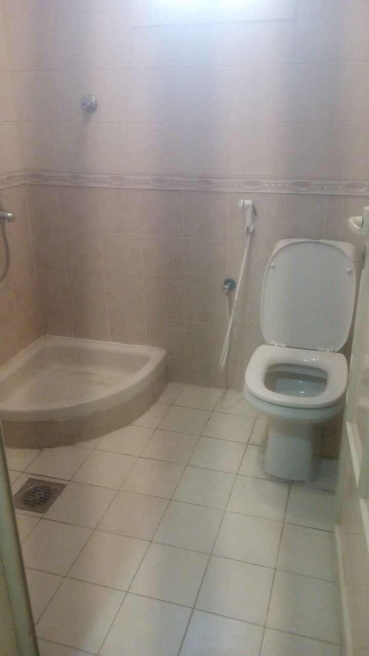 Al Jubail Al Balad, Rooms for Rent, SAR 1000/month,  Furnished,  1 Big Spacious Room For Rent (Only Singles) No Family