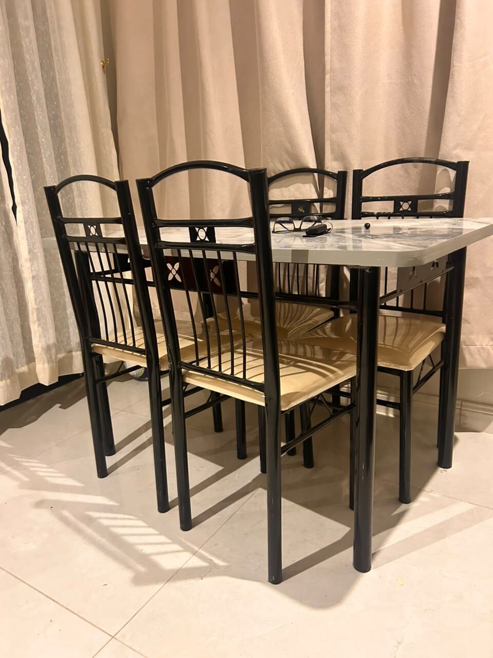 Riyadh, Furniture, SAR 300,  Dining Table