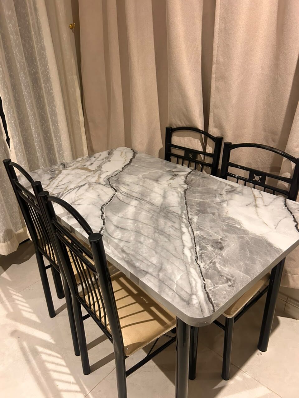 Riyadh, Furniture, SAR 300,  Dining Table