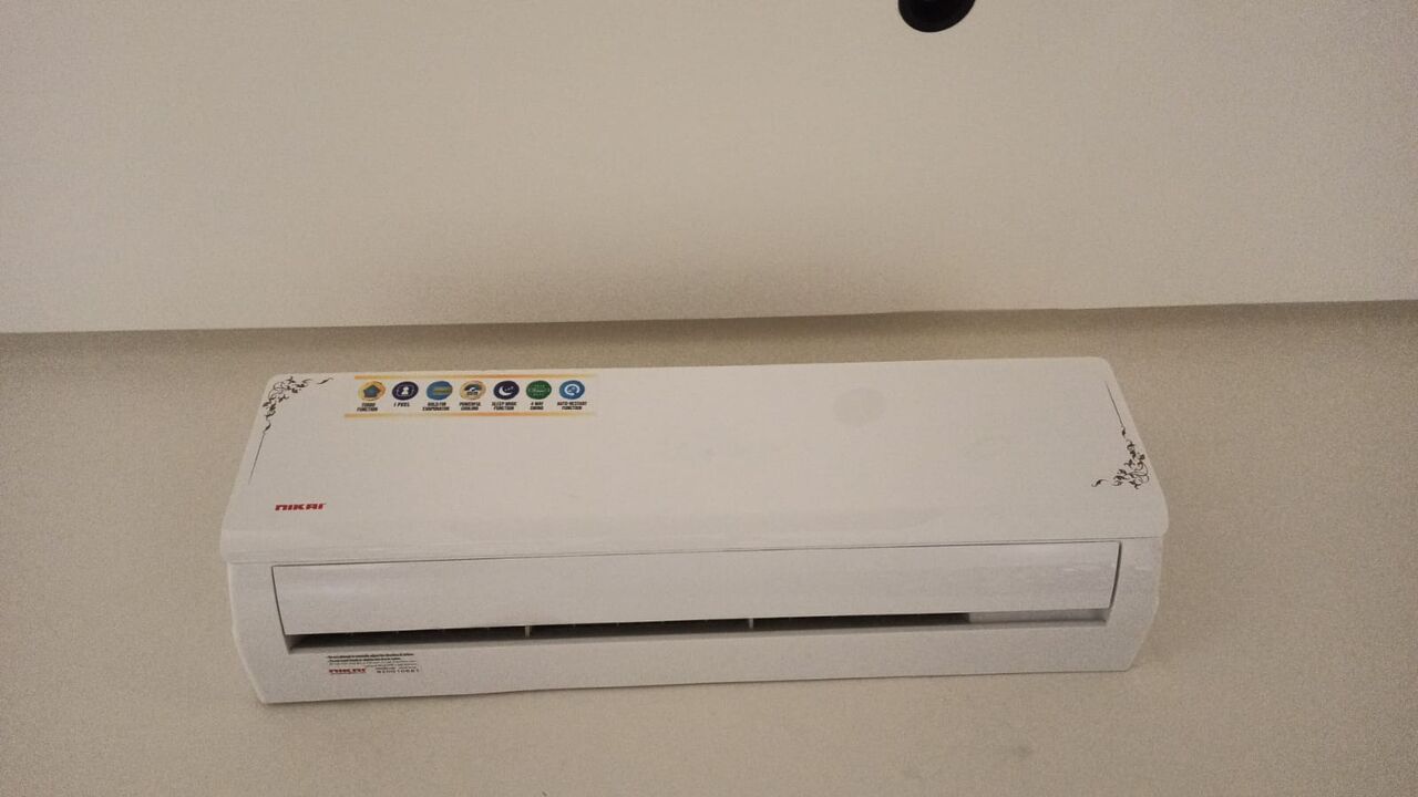 Riyadh, Air Conditioners, SAR 6600,  4 Brand New ACs....Used Only 1 Year