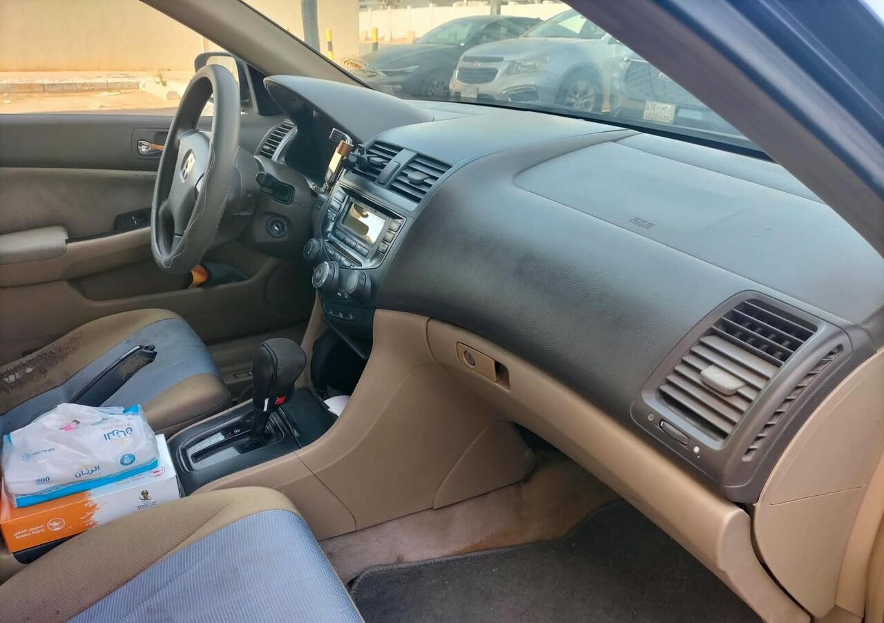 Riyadh, Vehicles, Cars & Trucks , SAR 16500,  Honda Accord,  2003,  Automatic,  279000 KM,    - Well Maintained