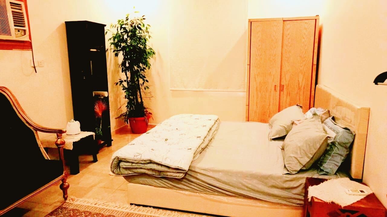Madinah, Apartments, Flats, Houses & Villas, SAR 3000/month,  Furnished,  4 BR,  3016 Sq. Meter,  Urgent Sale 4Big Bed Hall Kitchen 4000-5000/month Both Furnished Unfurnished