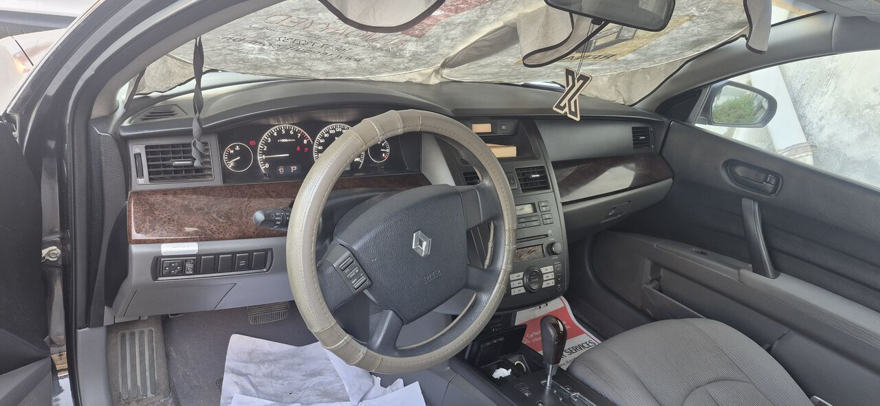 Gudaibiya, Vehicles, Cars & Trucks , BHD 700,  RENAULT SAFARANE,  2009,  Automatic,  130000 KM,    Model Car For Sale
