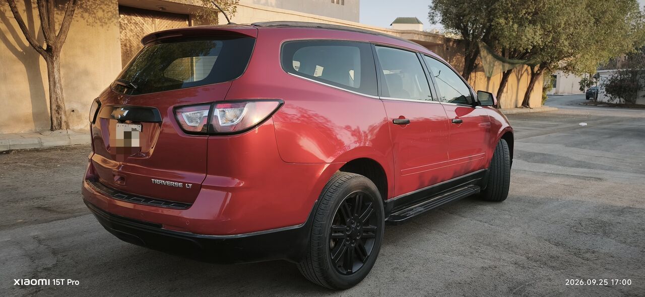 Al Rabwah, Vehicles, Cars & Trucks , SAR 27999,  Chevrolet Traverse,  2014,  Automatic,  167000 KM,    Red Colour