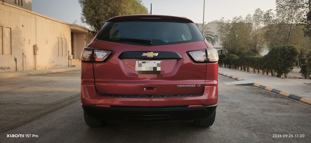 Al Rabwah, Vehicles, Cars & Trucks , SAR 27999,  Chevrolet Traverse,  2014,  Automatic,  167000 KM,    Red Colour