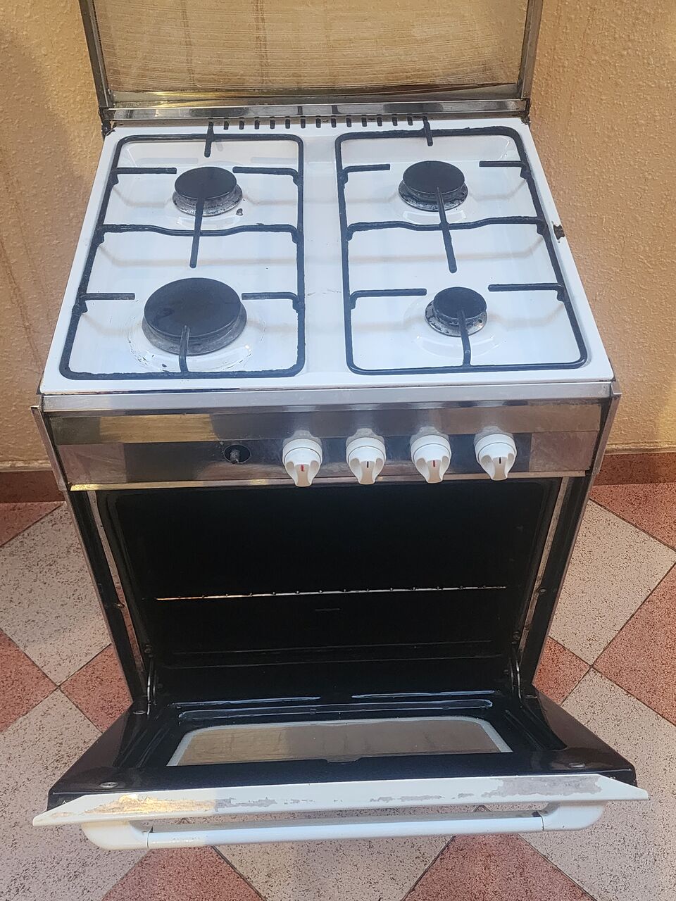 Irqah, Appliances, SAR 200,  Gas Oven With 4 Burners