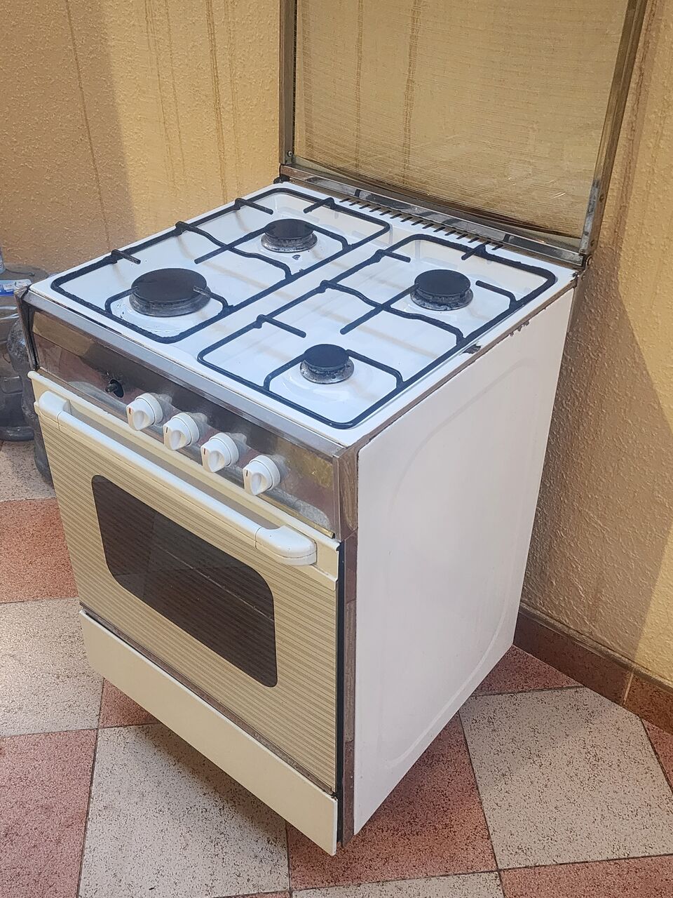 Irqah, Appliances, SAR 200,  Gas Oven With 4 Burners