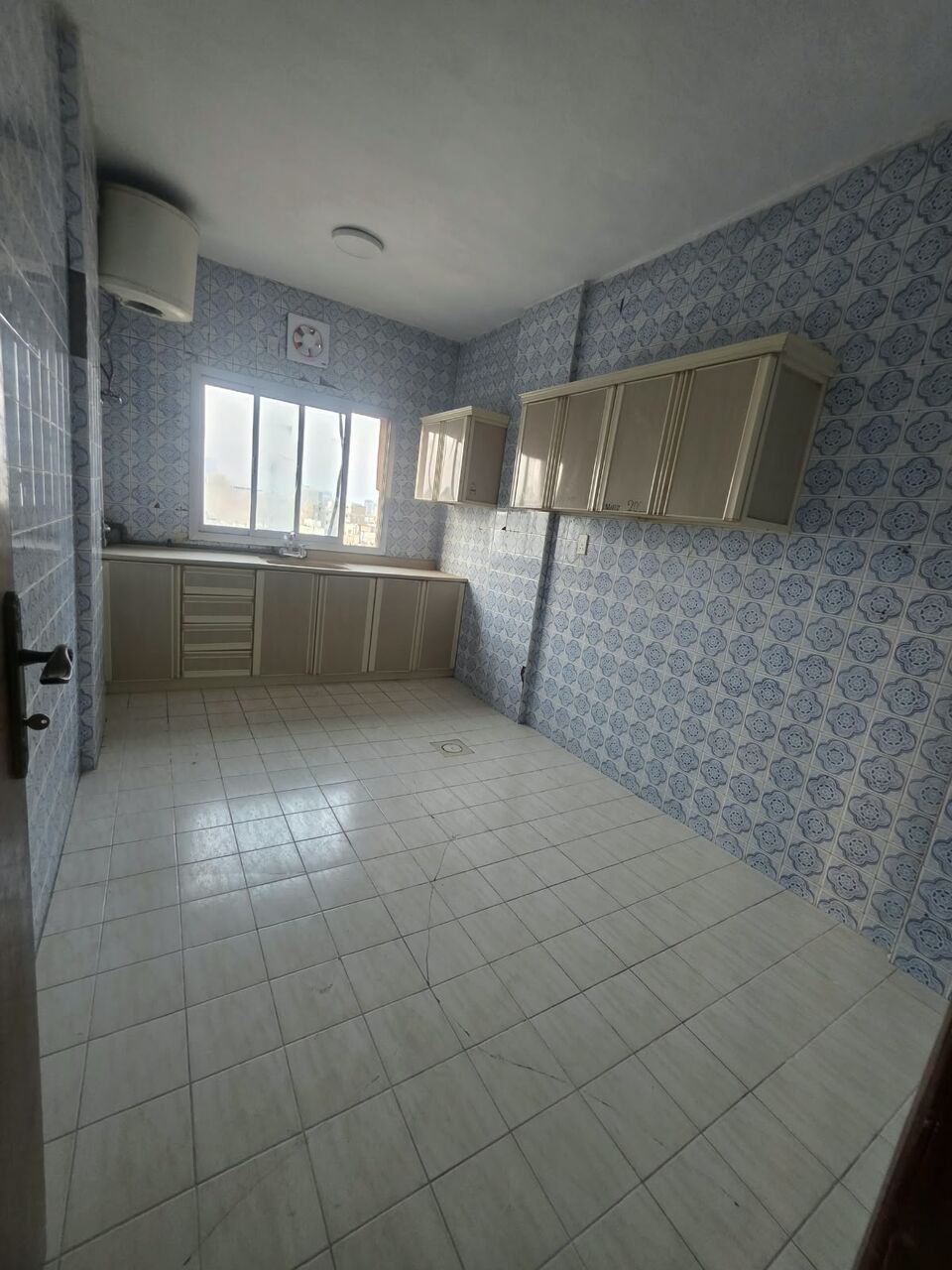 Khobar, Apartments, Flats, Houses & Villas, SAR 19600/year,  3 BR,  3 Bedrooms, A Living Room 2 Bathrooms,a Kitchen, 5  Floor Apartment   Elevator Available