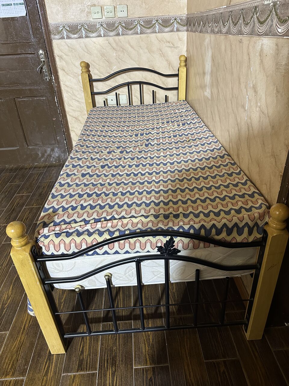 Yanbu, Furniture, SAR 200,  Single Bed With Mattress For Sale 100 SAR , Three Door Almari For Sale 100 SR