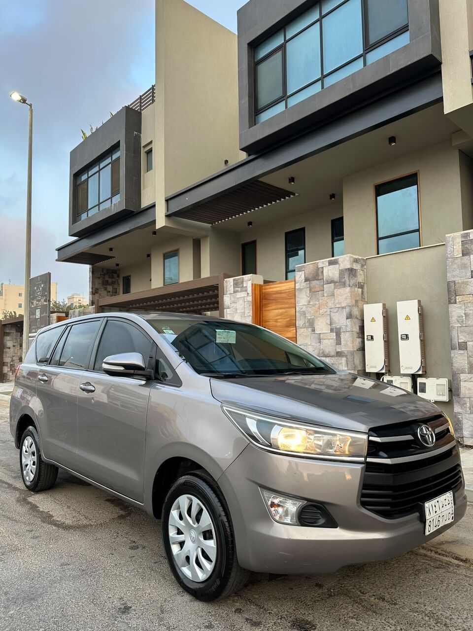 Jeddah, Vehicles, Cars & Trucks , SAR 48000,  Toyota Innova,  2017,  Automatic,  280 KM,  How For Sale