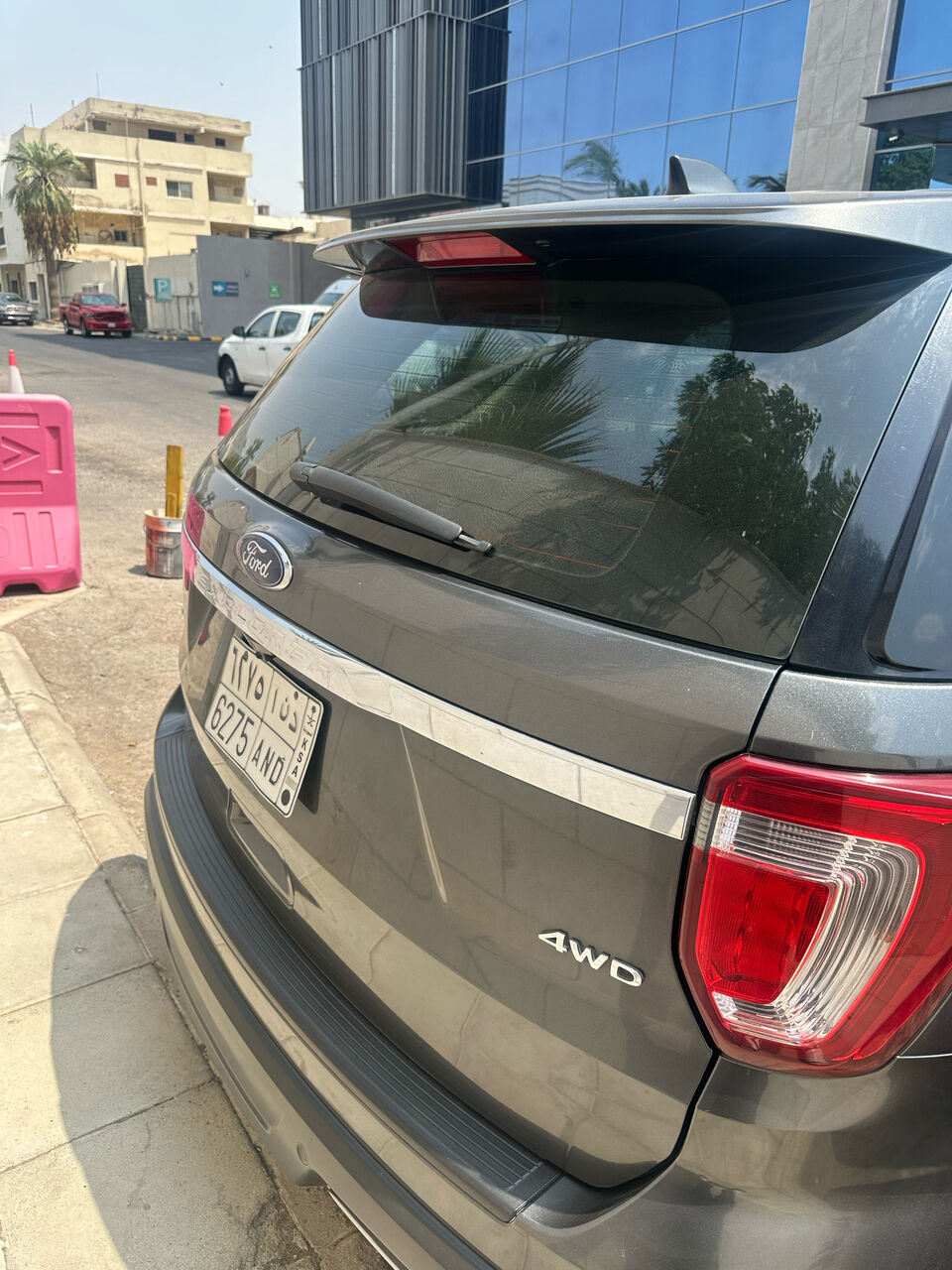 Jeddah, Vehicles, Cars & Trucks , SAR 62000,  Ford Explorer,  2018,  Automatic,  113000 KM,    Standard