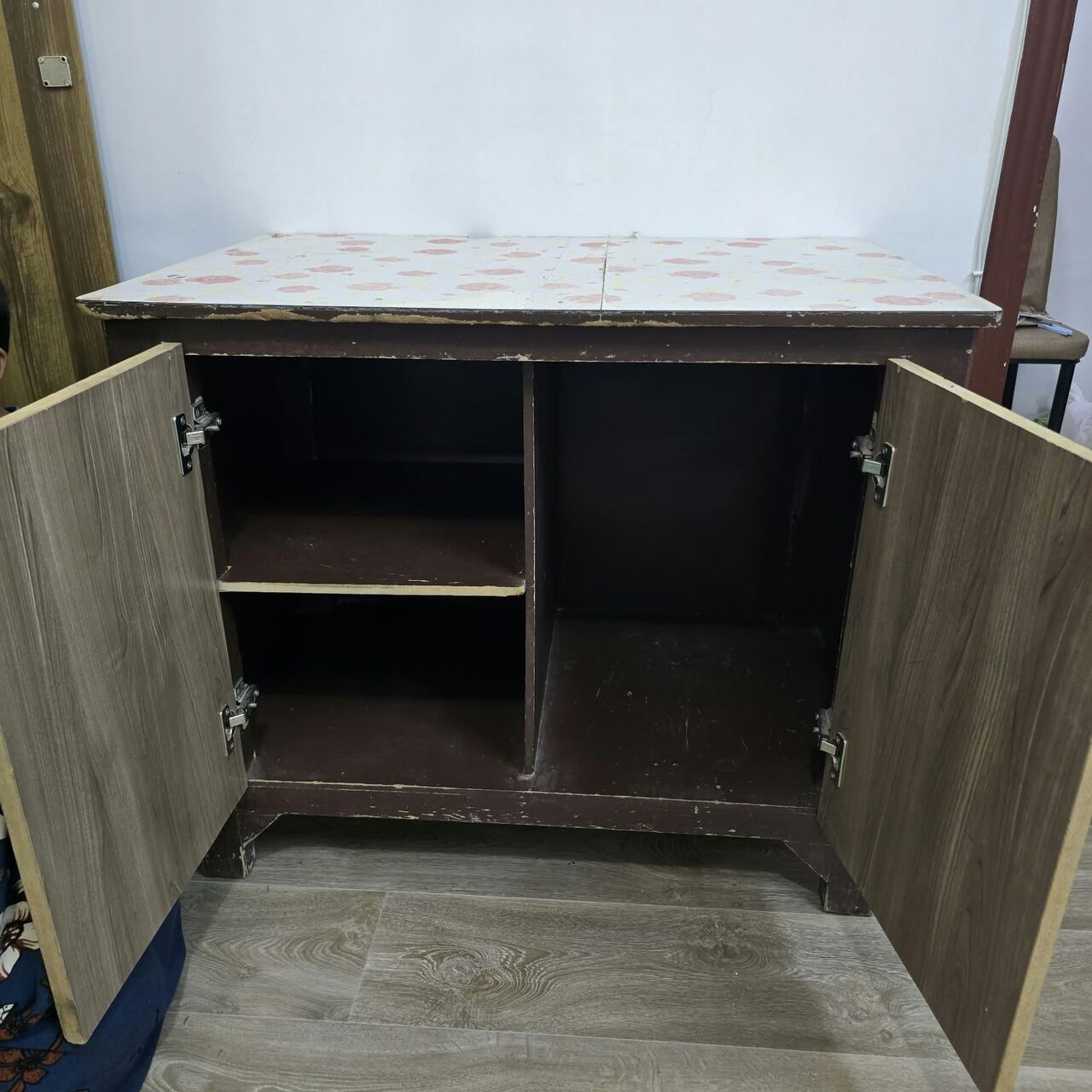Al Khobar Al Shamalia, Furniture, SAR 50,  Wooden Storage Cabinet / Sideboard &ndash; Good Condition