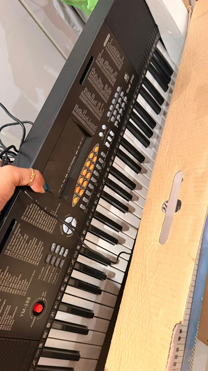 Al Sulaymaniyyah, Home Audio, SAR 350,  Multifunctional Keyboard With Box