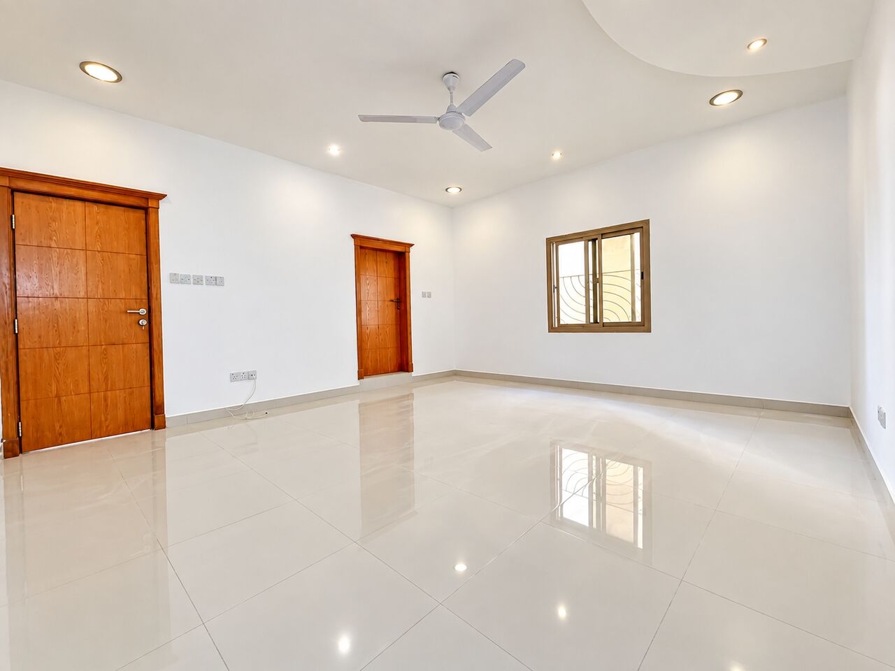 Arad, Apartments, Flats, Houses & Villas, BHD 180/year,  2 BR,  Arad City/high End Apartment For Rent