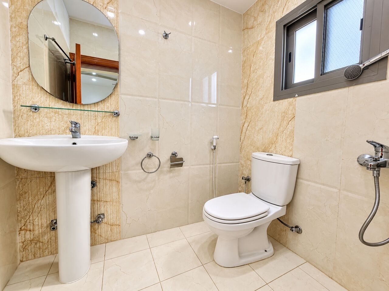 Arad, Apartments, Flats, Houses & Villas, BHD 180/year,  2 BR,  Arad City/high End Apartment For Rent