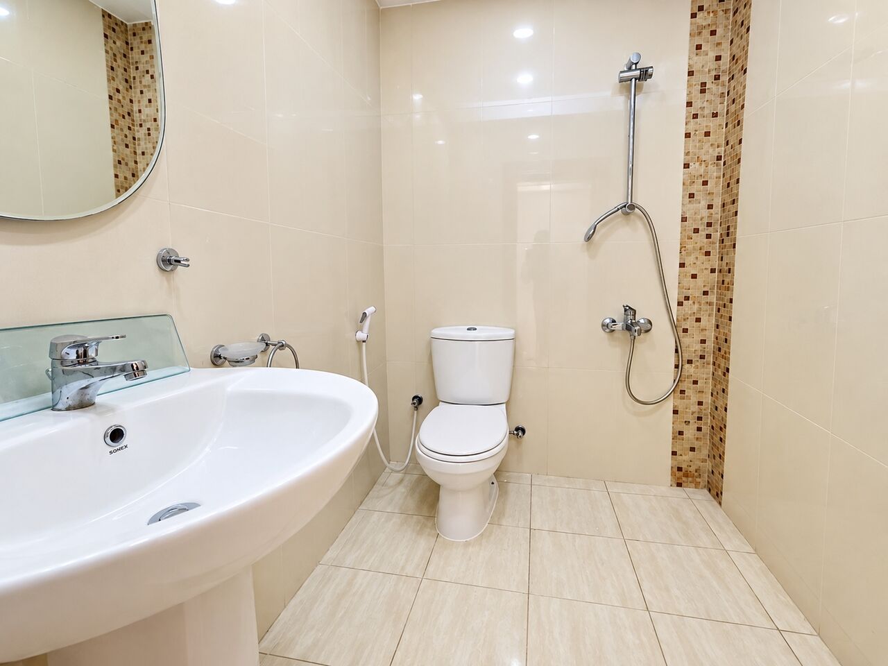 Arad, Apartments, Flats, Houses & Villas, BHD 180/year,  2 BR,  Arad City/high End Apartment For Rent
