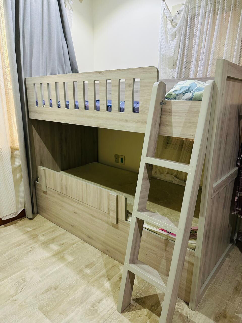 Dammam, Household Items, SAR 800,  3 Months Old Bunk Bed: Double Ducker Kids Bed With Matresss