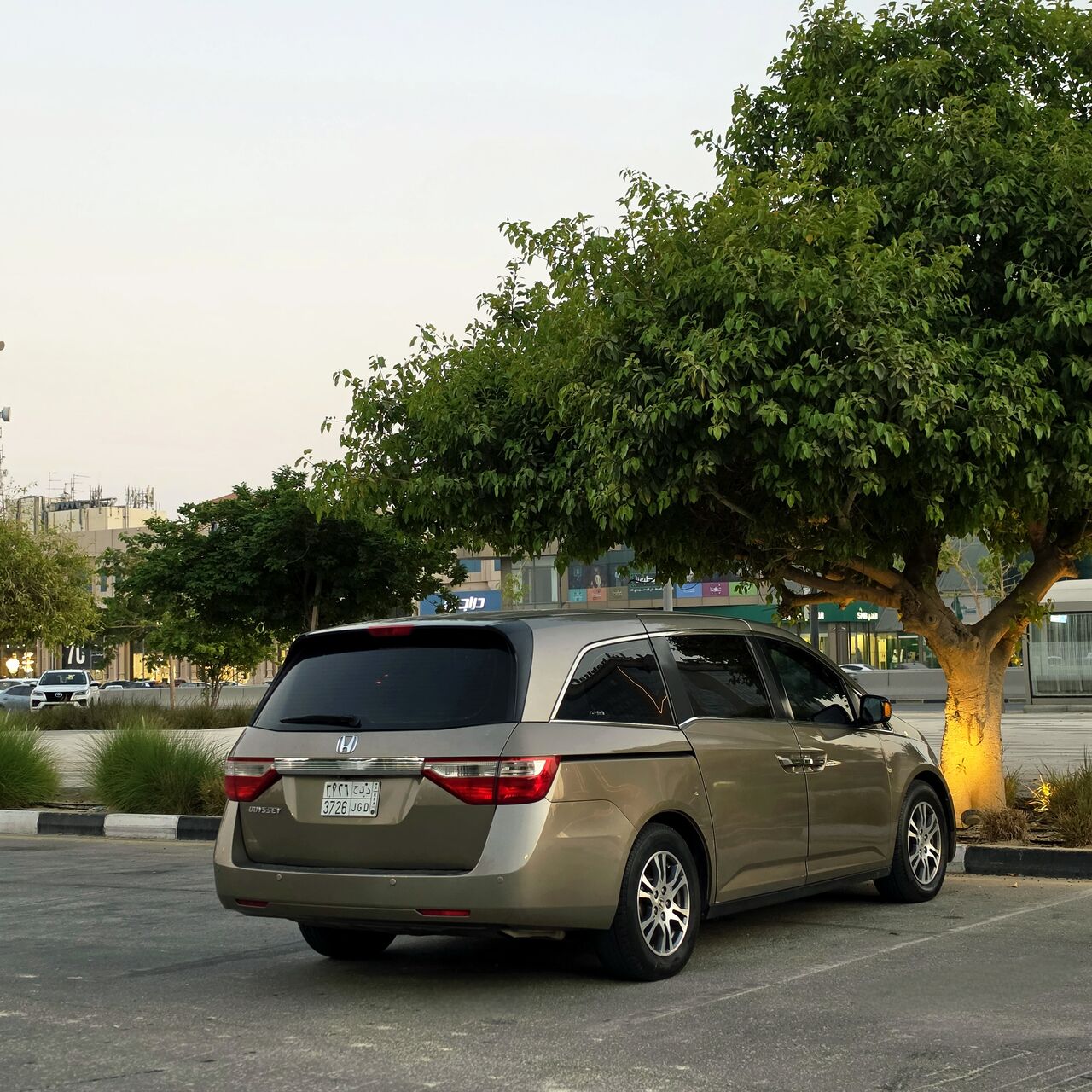 Khobar, Vehicles, Cars & Trucks , SAR 27000,  Honda Odyssey,  2013,  Automatic,  339500 KM,    (Full Option)
