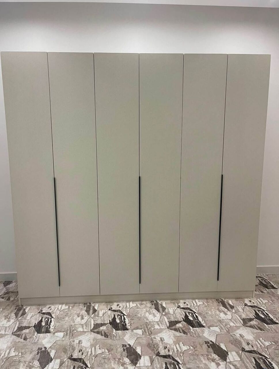 Jeddah, Furniture, SAR 7,  Modern Bedroom Set Available In Low Price