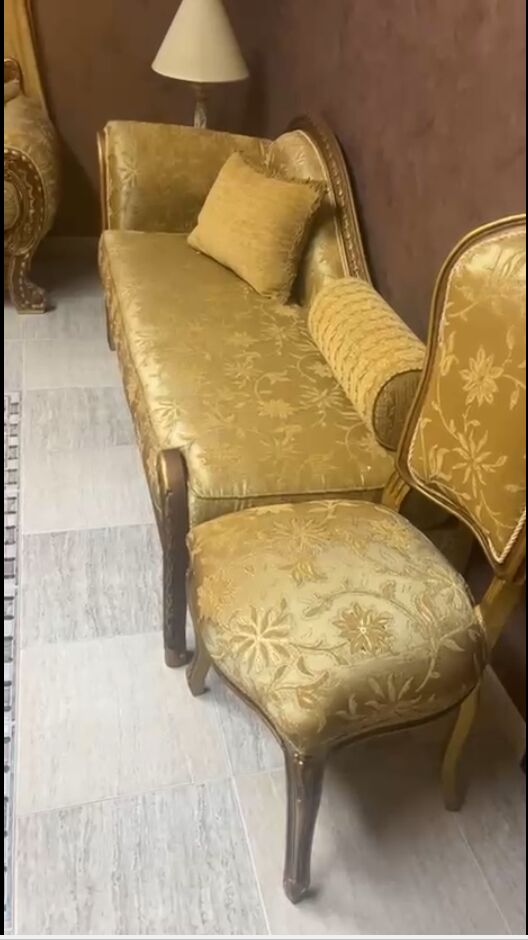 Yanbu, Household Items, SAR 500,  GOLDEN & BULE COLOR COMPLETE SOFA SET.. 500 EACH CALL OR WHATSAPP  0561020369