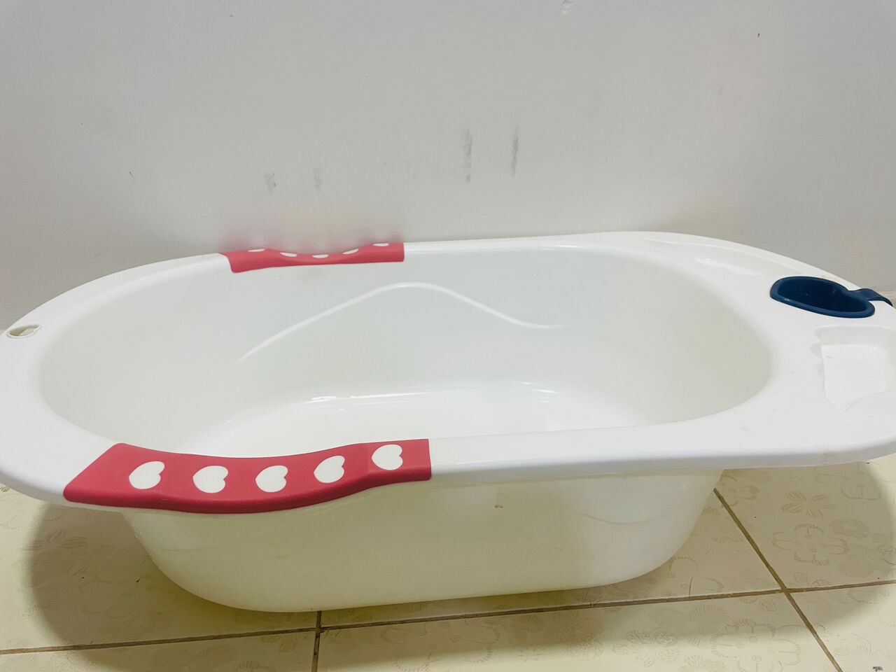 Al-Yarmouk, Baby & Kid Stuff, SAR 50,  Baby Bathtube 4"